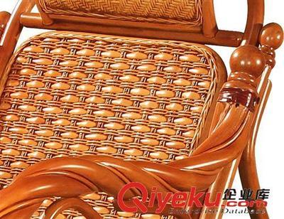 夏夜清凉之选 雅亿家具手工藤编摇椅详解